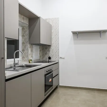 Tofa By Dimorra נאפולי